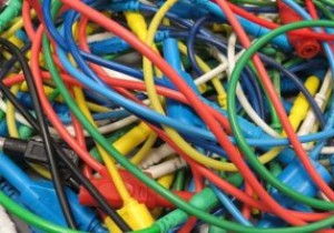 दीर्घायु सुनिश्चित करने के लिए अपने केबलों की देखभाल कैसे करें