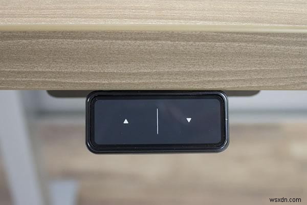 वर्टडेस्क समीक्षा:एक गुणवत्ता, अनुकूलन योग्य इलेक्ट्रिक स्टैंडिंग डेस्क 