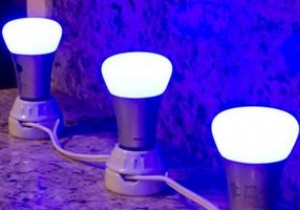 Philips Hue Bulbs कैसे सेट अप और उपयोग करें