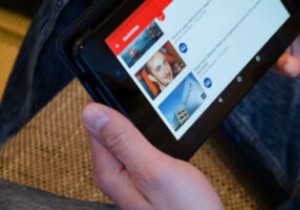 YouTube लाइव स्ट्रीम पर कैसे देखें और चैट करें 