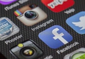 8 सोशल मीडिया स्लैंग शर्तें जिन्हें आप  फ्लेक्स  करना चाहते हैं