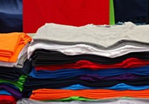 शर्ट डिजाइन करने के लिए सर्वश्रेष्ठ साइटों में से 3 