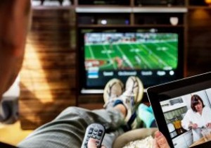 टेक थकान क्या है, और आप इसके बारे में क्या कर सकते हैं? 