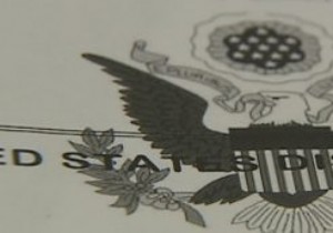 क्या वारंट की आवश्यकता को व्यक्तिगत ईमेल तक बढ़ाया जाना चाहिए?