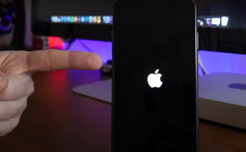 Apple लोगो पर अटकी iPhone स्क्रीन को कैसे ठीक करें?