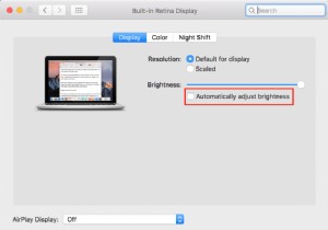 मैक पर ऑटो ब्राइटनेस कैसे बंद करें 
