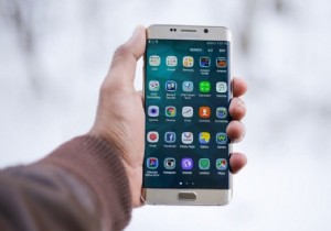 Android फ़ोन पर कैशे कैसे साफ़ करें (और यह महत्वपूर्ण क्यों है)