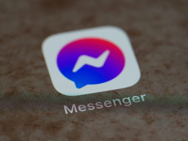 दोनों पक्षों से Facebook Messenger संदेशों को स्थायी रूप से हटाएं