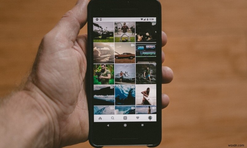 एक Instagram स्टोरी में एकाधिक फ़ोटो कैसे जोड़ें?