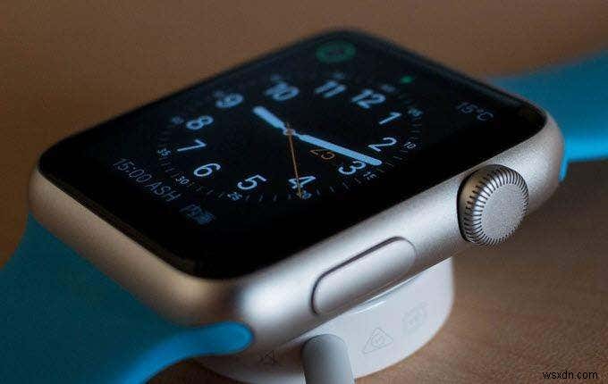 Apple Watch पर कष्टप्रद डिफ़ॉल्ट अलर्ट कैसे अक्षम करें