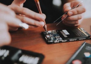 अपने iPhone पर RAM, CPU और बैटरी के उपयोग की निगरानी करना