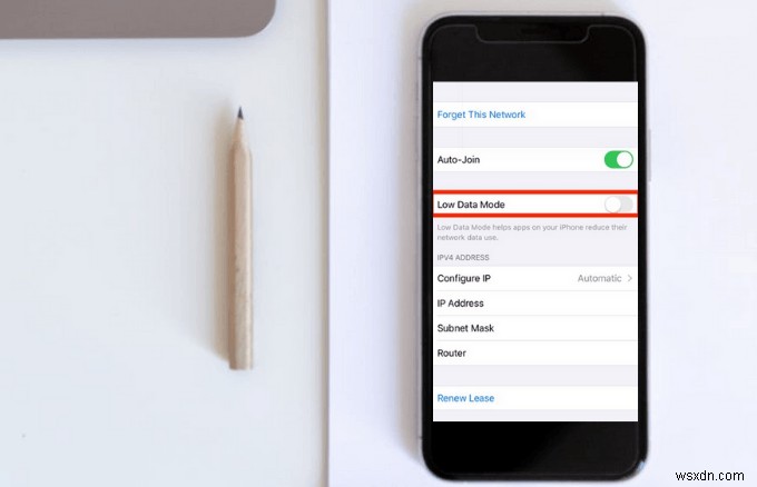 iPhone पर लो डेटा मोड को कैसे इनेबल या डिसेबल करें