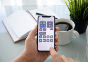 iOS में कंट्रोल सेंटर पैनल को कैसे कस्टमाइज़ करें