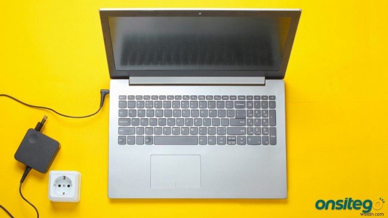 क्या आपका लैपटॉप नीली या काली स्क्रीन दिखा रहा है? यहां समस्या को ठीक करने का तरीका बताया गया है