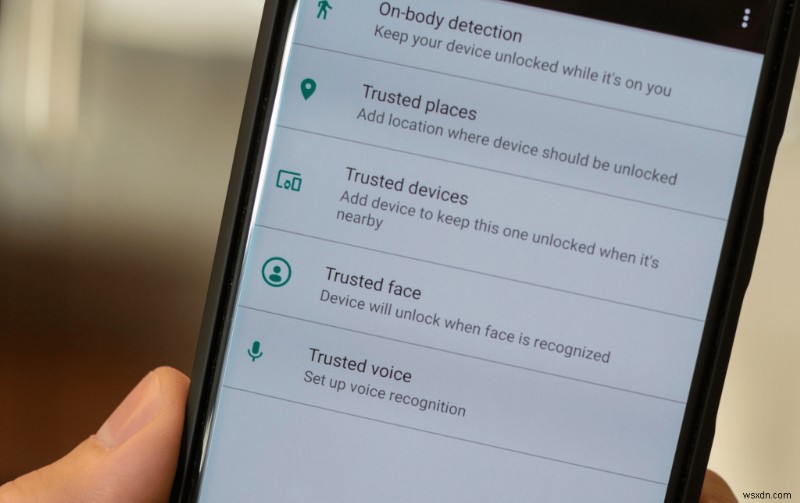 Google अपने टू फैक्टर ऑथेंटिकेशन, आपके फोन में एक नई भौतिक सुरक्षा कुंजी जोड़ता है