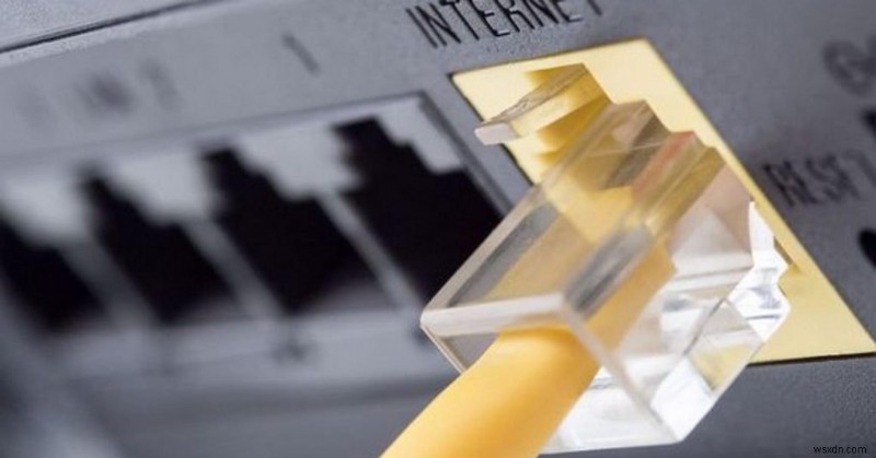 अमेरिकी निवासी अत्यधिक इंटरनेट व्यय पर नियंत्रण कैसे रख सकते हैं