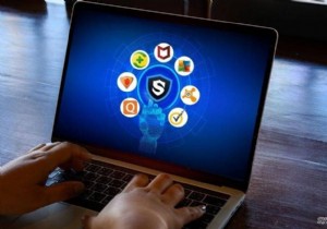 Google क्रिटिकल सिक्योरिटी अलर्ट:समस्या को कैसे पहचानें और हल करें (2022)