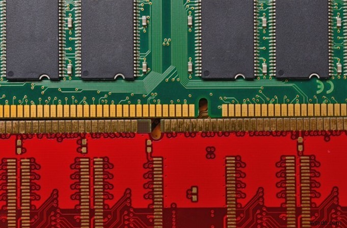 RAM समस्या के लक्षण और इसे कैसे ठीक करें