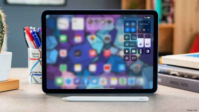 iPad पर स्टेज मैनेजर का उपयोग कैसे करें