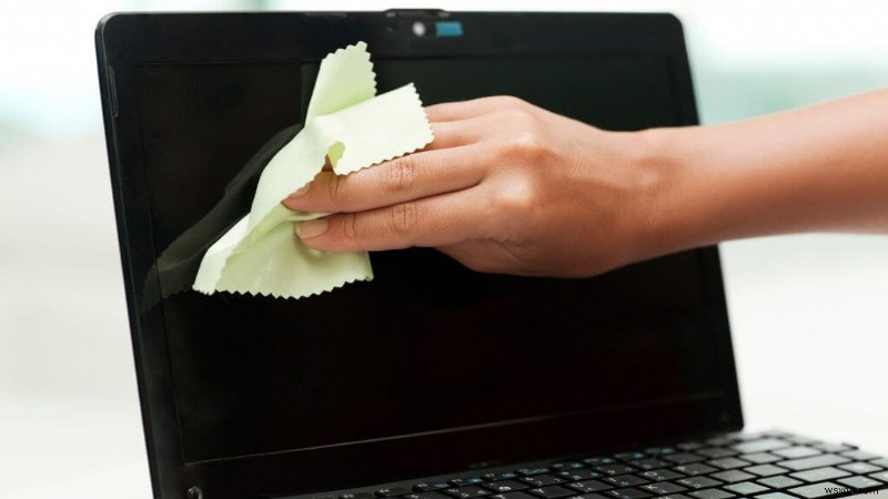 अपने Chromebook डिस्प्ले से ब्लैक स्पॉट कैसे हटाएं:5 सिद्ध समाधान 