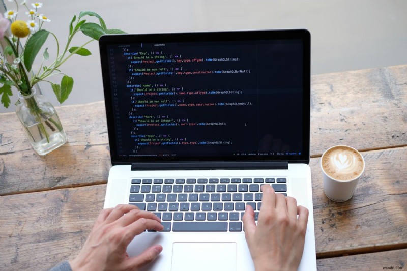 C++ शुरुआती लोगों के लिए शीर्ष IDE:एक व्यापक मार्गदर्शिका 