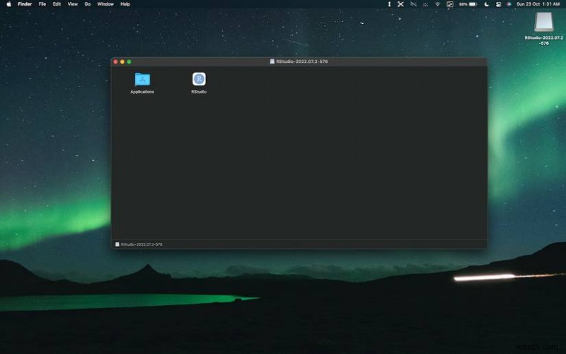 चरण-दर-चरण मार्गदर्शिका:macOS पर R और RStudio इंस्टॉल करना 