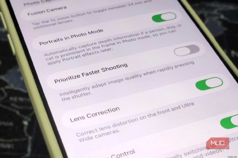 छिपी हुई सेटिंग को अक्षम करके अपने iPhone की पूरी कैमरा क्षमता को अनलॉक करें 