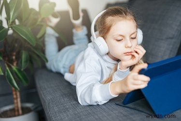 iOS 17 स्क्रीन दूरी सेटिंग्स:अपने बच्चों की दृष्टि की सुरक्षा करें 
