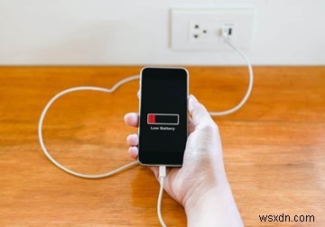 अटके हुए iPhone पावर बटन को ठीक करें:त्वरित, विश्वसनीय समाधान