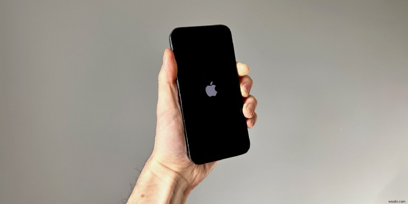 जमे हुए iPhone स्क्रीन को कैसे ठीक करें:त्वरित, विश्वसनीय समाधान 