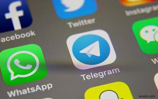 iPhone और Android पर WhatsApp अनइंस्टॉल करना:एक सरल, चरण-दर-चरण मार्गदर्शिका 