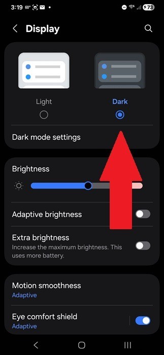 अपनी दृष्टि की रक्षा करें:एक सरल iPhone और Android सेटिंग 