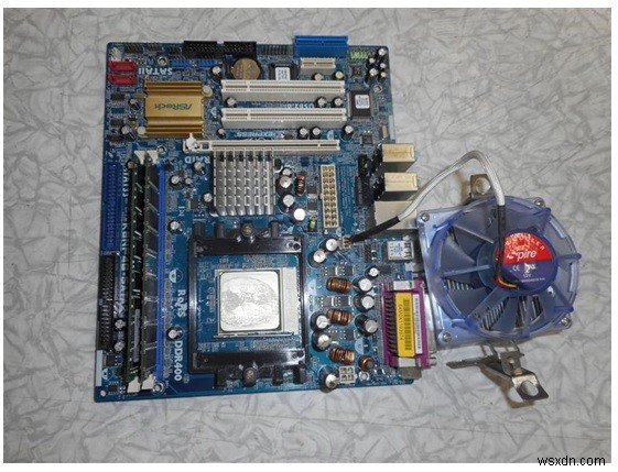 ASRock KBNF4G-SATA2 मदरबोर्ड को पुनर्जीवित करना:एक सफल मरम्मत की कहानी 