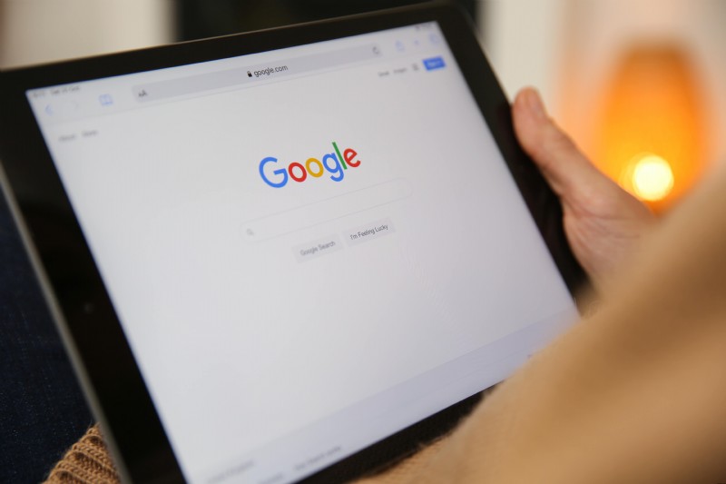 अपने iPhone पर धोखेबाज़ पति का पता कैसे लगाएं:नैतिक और सिद्ध तरीके 