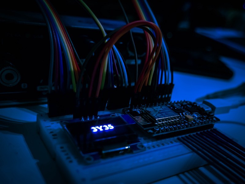 शुरुआती मार्गदर्शिका:NodeMCU DevKit और Firebase के साथ IoT प्रोजेक्ट बनाना 